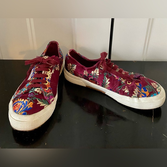 SUPERGA Burgundy satin embroidered sneakers.  Size 8 - Picture 2 of 9